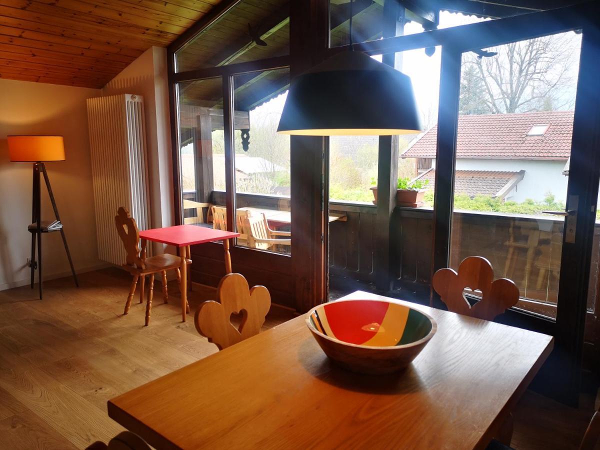 ÜberseeChalet Chiemgau 90 Qm 3 Zimmer Balkonアパートメント エクステリア 写真