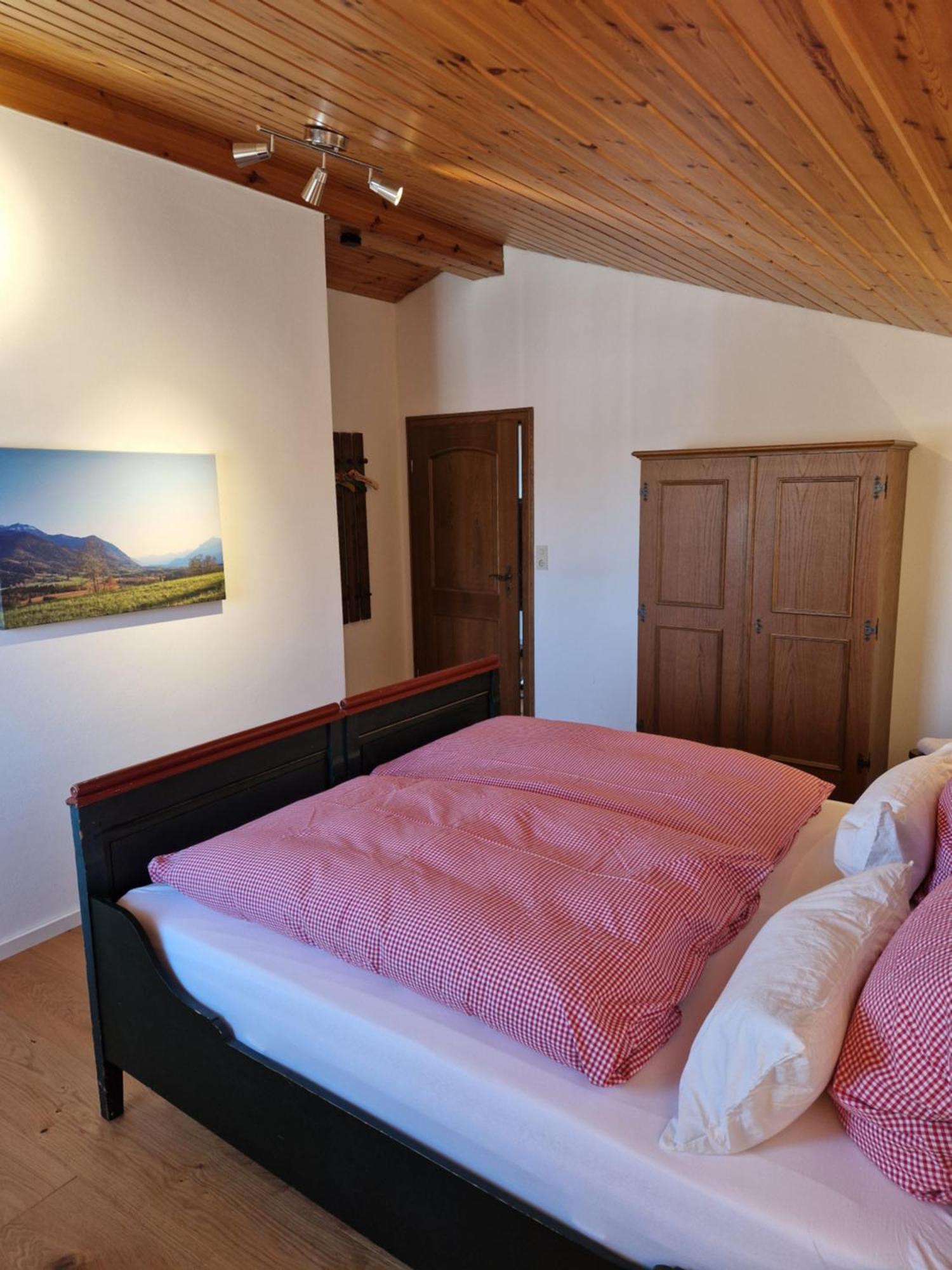 ÜberseeChalet Chiemgau 90 Qm 3 Zimmer Balkonアパートメント エクステリア 写真